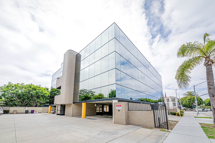 980 Atlantic Ave, Long Beach, CA to rent - Building Photo - Image 3 of 45