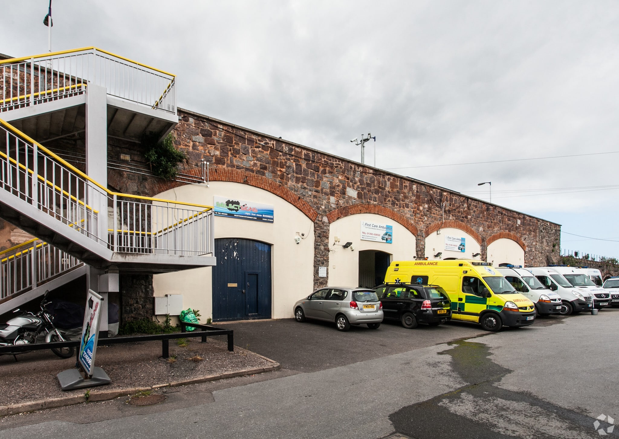 Cowick St, Exeter to rent Primary Photo- Image 1 of 4