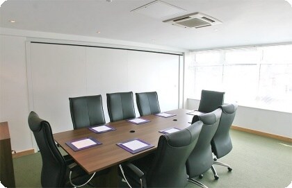 18-28 Turnham Green Ter, London to rent Primary Photo- Image 1 of 25