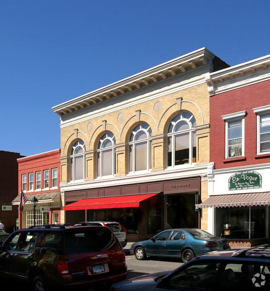 27 Main St, New Milford, CT for sale - Primary Photo - Image 1 of 1