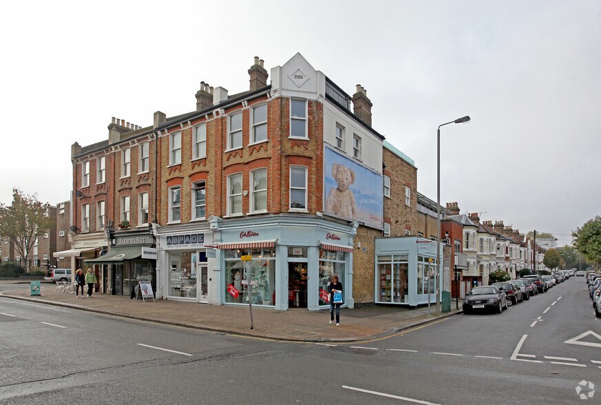 142 Northcote Rd, London for sale - Primary Photo - Image 1 of 1