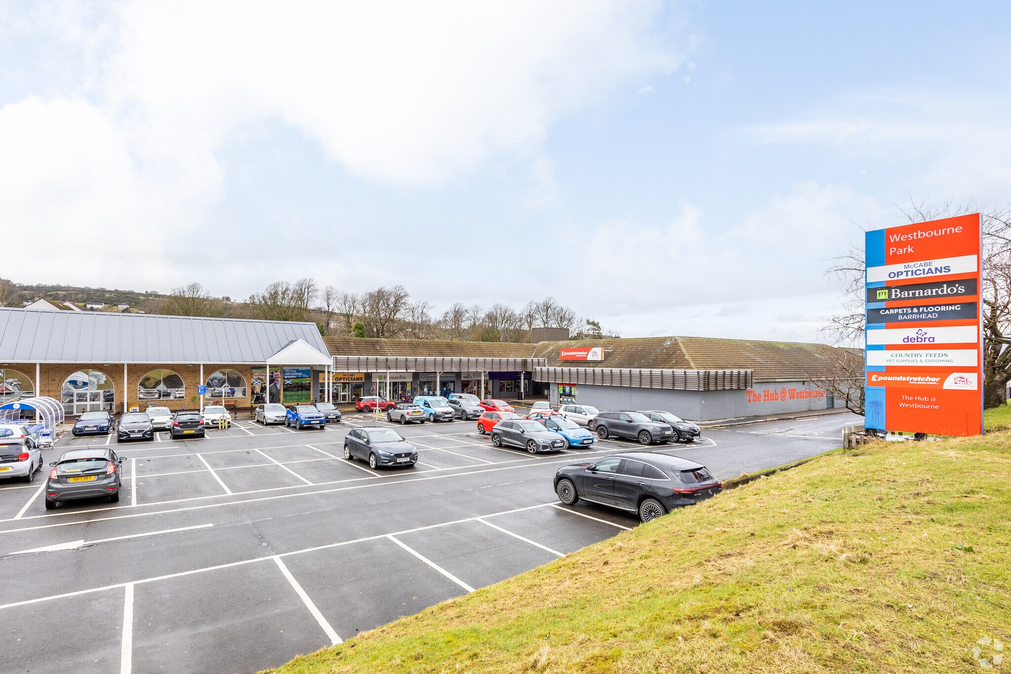 Kelburn St, Barrhead to rent Primary Photo- Image 1 of 7