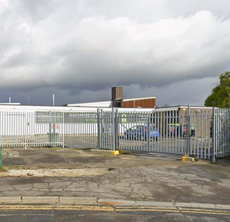 25C West Howe Industrial Estate, Bournemouth to rent Building Photo- Image 1 of 2