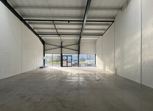 Erica Rd, Milton Keynes to rent Interior Photo- Image 1 of 2