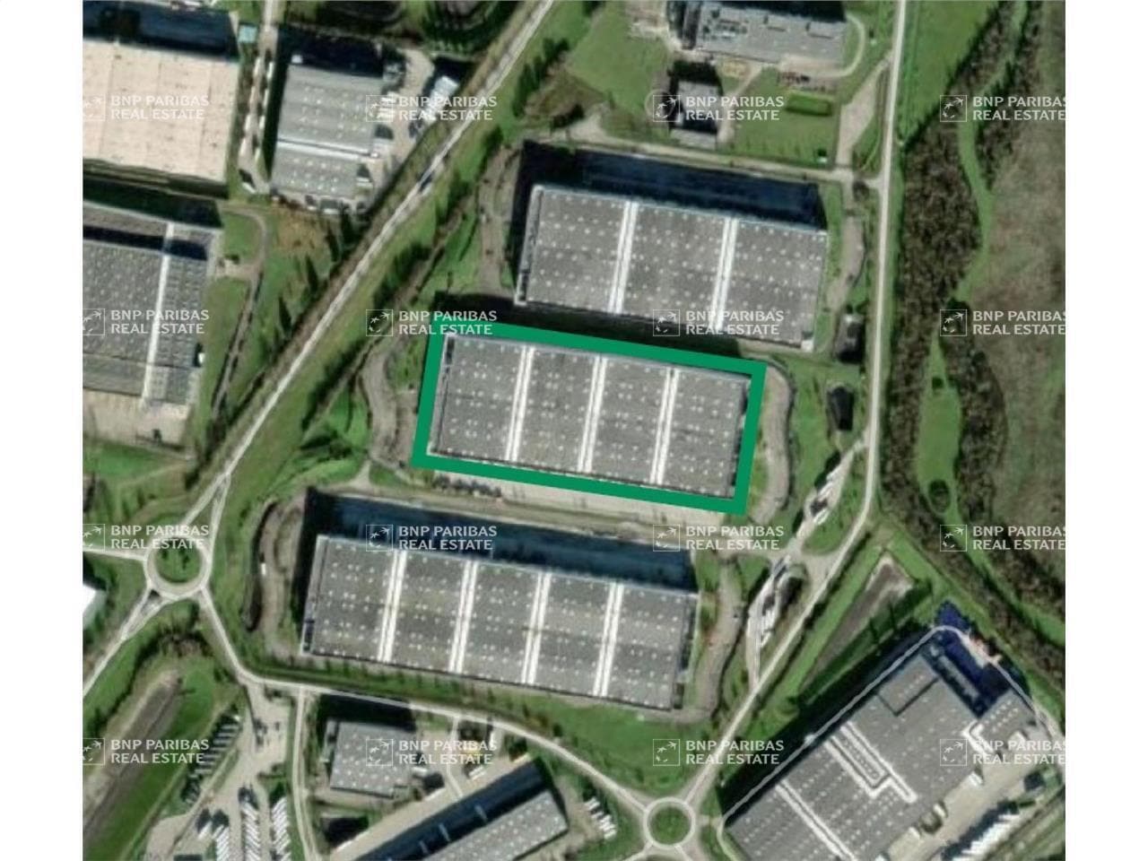 Industrial in Saint-Quentin-Fallavier to rent Aerial- Image 1 of 4