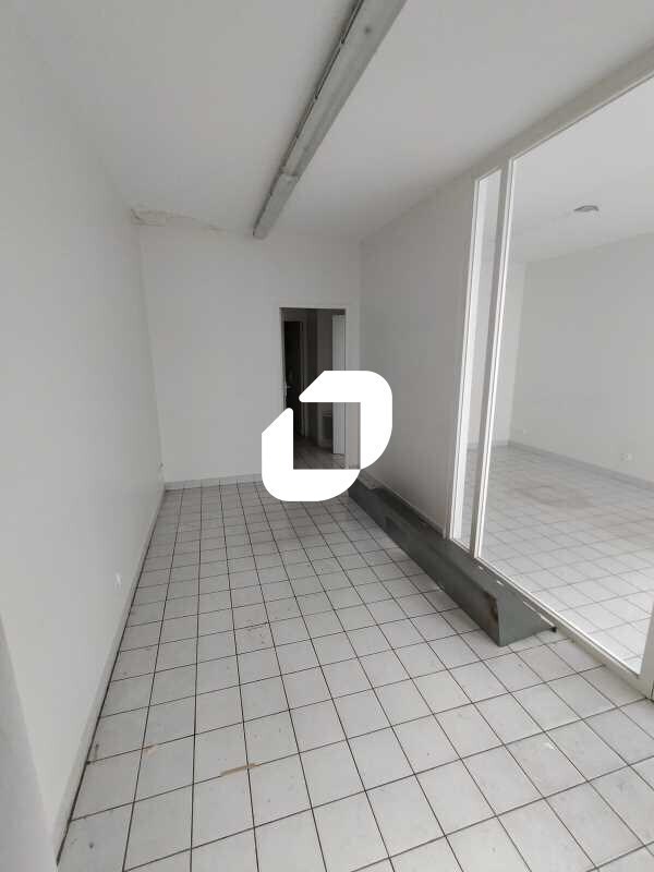 Office in Saint-Mandé for sale Building Photo- Image 1 of 12