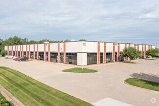 More details for 4154-4180 NW Urbandale Dr, Urbandale, IA - Light Industrial for Rent