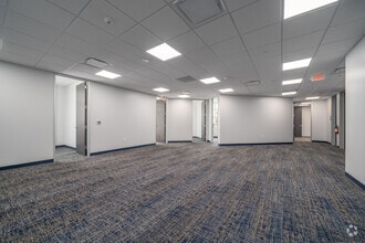 3200 S Sam Houston Pky E, Houston, TX to rent Interior Photo- Image 2 of 13