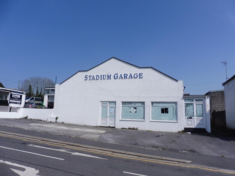 301A Ham Dr, Plymouth PL2 3NJ UK