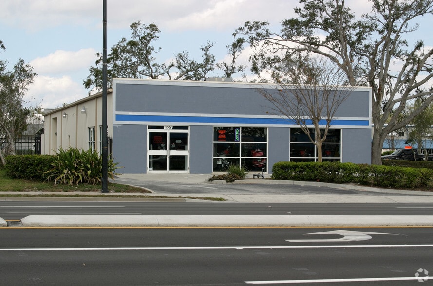 807 E Vine St, Kissimmee, FL for sale - Primary Photo - Image 1 of 2