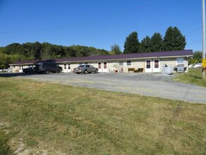 1569 Main St, Munfordville, KY for sale Primary Photo- Image 1 of 1