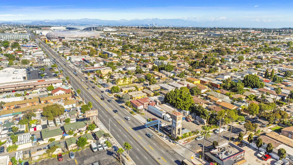 10918-10922 S Prairie Ave, Inglewood, CA for rent - Building Photo - Image 2 of 12