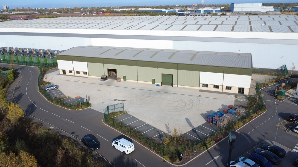 Water Vole Way, Doncaster to rent - Building Photo - Image 2 of 5