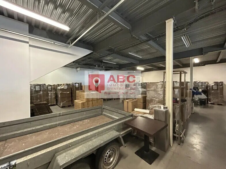 Light Industrial in Pérols to rent - Building Photo - Image 1 of 7