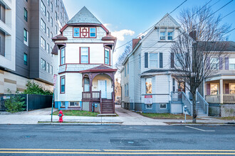 96 Easton Ave, New Brunswick, NJ for sale Primary Photo- Image 1 of 33