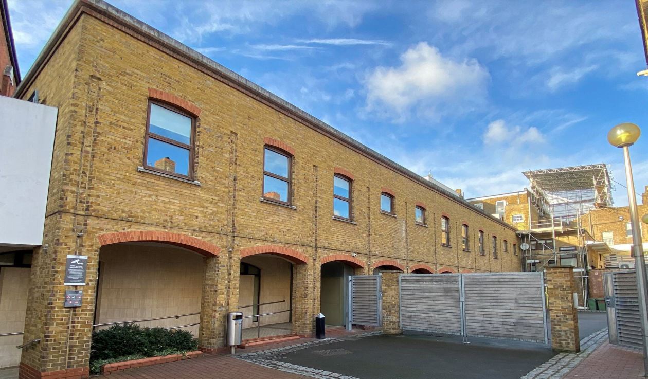 52-53 The Broadway, London for sale Building Photo- Image 1 of 1