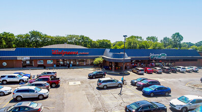 32902-32930 Middlebelt Rd, Farmington Hills, MI for rent Building Photo- Image 1 of 5