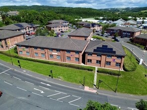 Beresford Way, Chesterfield to rent Building Photo- Image 1 of 11