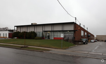 21 Apex Rd, Toronto, ON for rent Primary Photo- Image 1 of 3