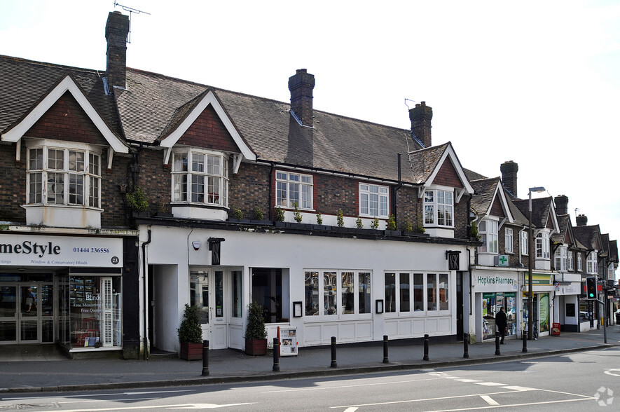 25-27 Station Rd, Burgess Hill for sale - Building Photo - Image 2 of 3