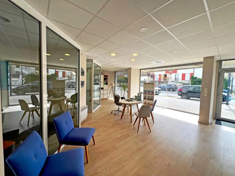 52 Avenue Tolosane, Ramonville-Saint-Agne to rent - Primary Photo - Image 1 of 4