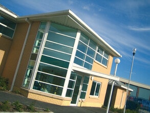 Pullan Way, Morley to rent Building Photo- Image 2 of 7