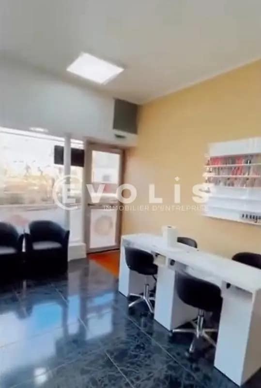 Vente Commerce 57 m²