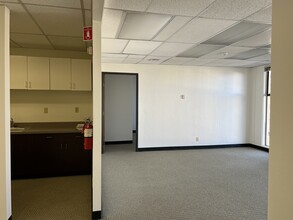 1650 S Amphlett Blvd, San Mateo, CA to rent Building Photo- Image 2 of 3