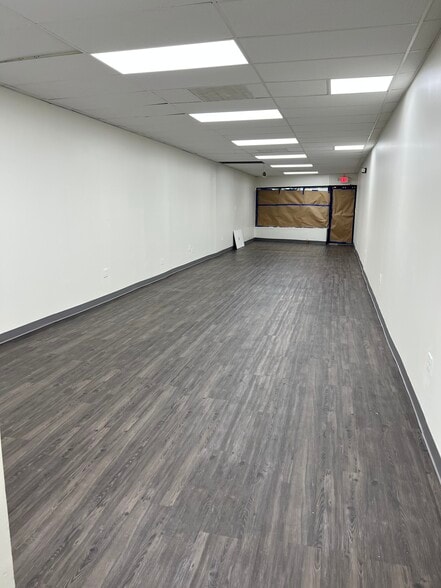 321-335 Maple St, Perth Amboy, NJ to rent - Interior Photo - Image 3 of 8