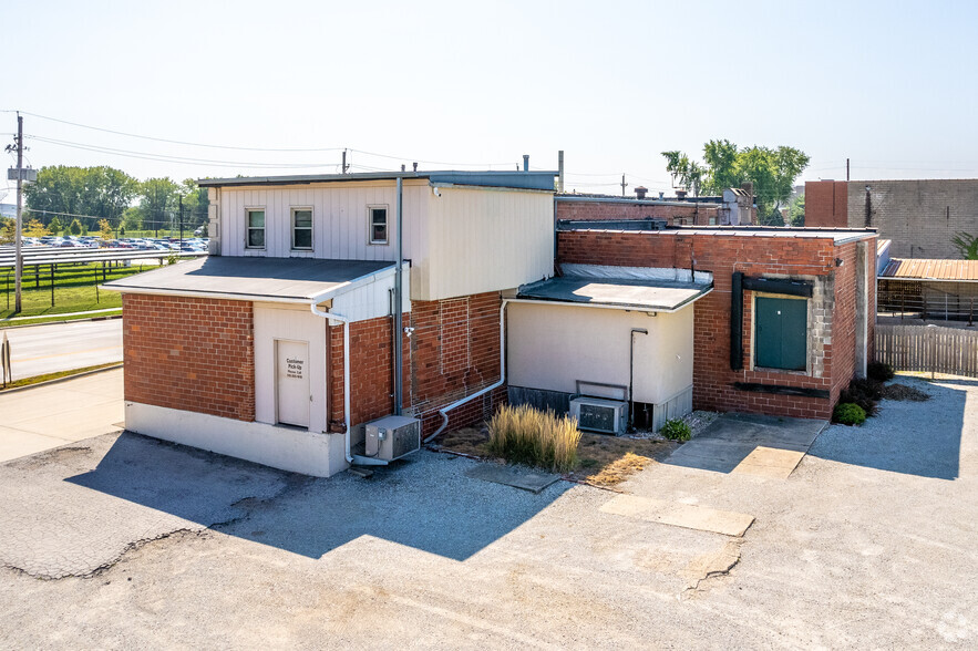 410 SE 18th St, Des Moines, IA for rent - Building Photo - Image 3 of 4