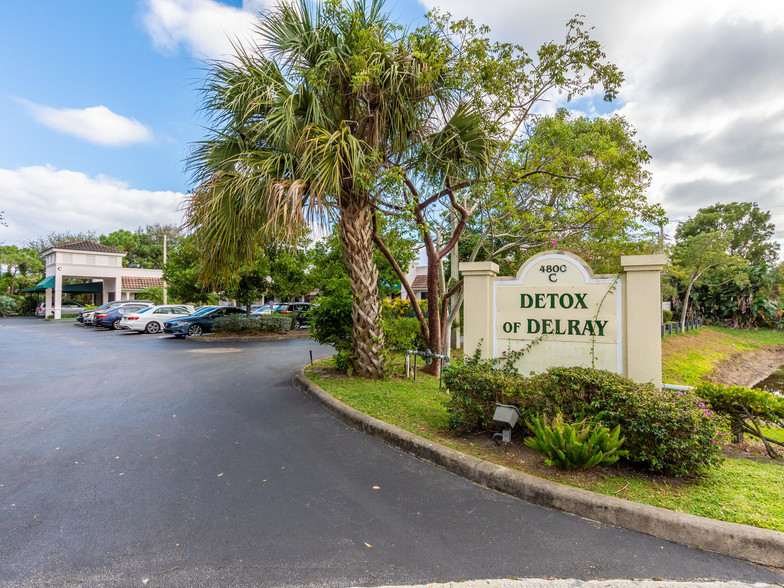 4800 Linton Blvd, Delray Beach, FL for sale - Building Photo - Image 1 of 1