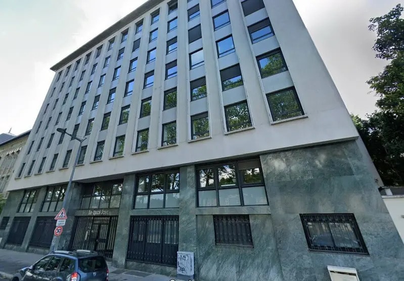 Office in Lyon for sale Building Photo- Image 1 of 8