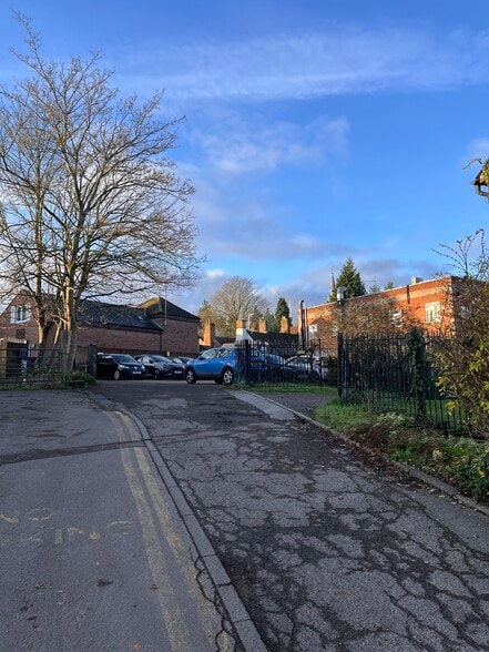 19-21 High St, Wheathampstead to rent - Building Photo - Image 3 of 4