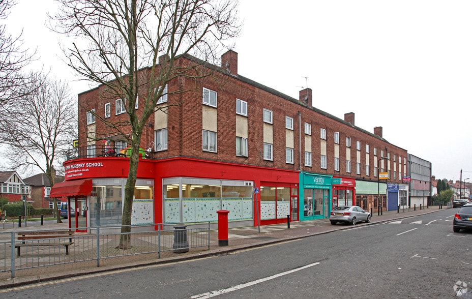 Sudbury Heights Ave, Greenford to rent - Building Photo - Image 2 of 5
