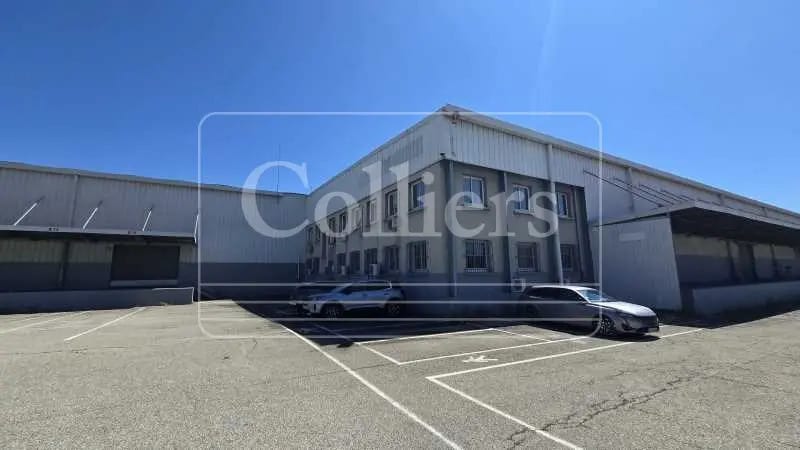 13 Allée De La Palun, Marignane to rent - Building Photo - Image 2 of 5