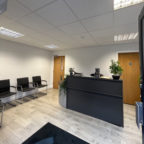 12 Wetmore Rd, Burton On Trent for sale - Building Photo - Image 3 of 7