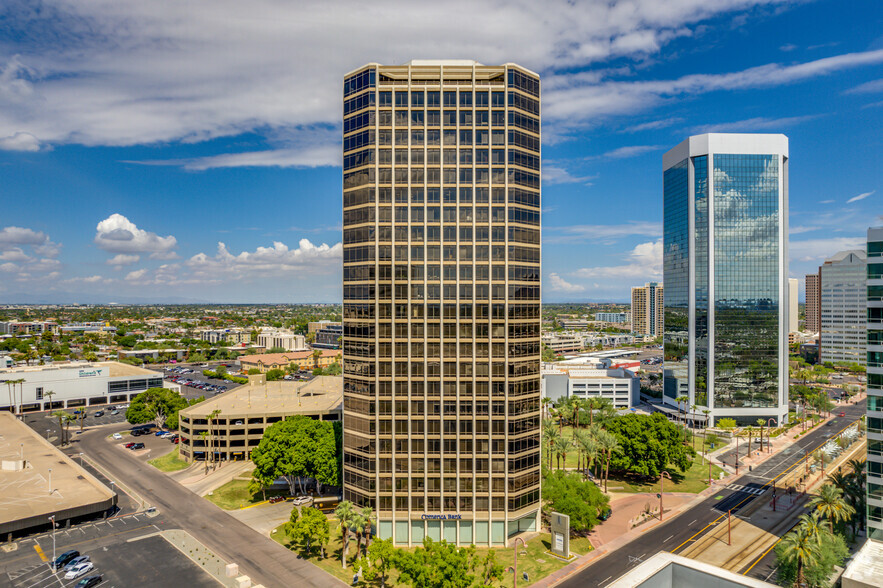 3200 N Central Ave, Phoenix, AZ for rent - Building Photo - Image 2 of 18