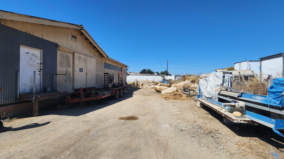 1433 E. Main St. #A St, Santa Paula, CA for sale - Building Photo - Image 2 of 17