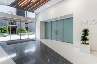 3415 S Sepulveda Blvd, Los Angeles, CA to rent Interior Photo- Image 2 of 5