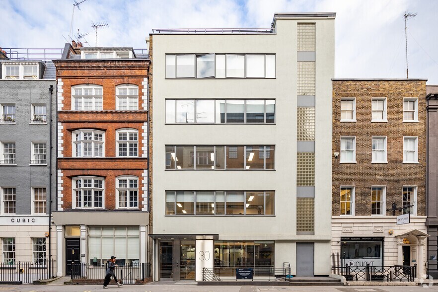 30 Newman St, London to rent - Building Photo - Image 1 of 21