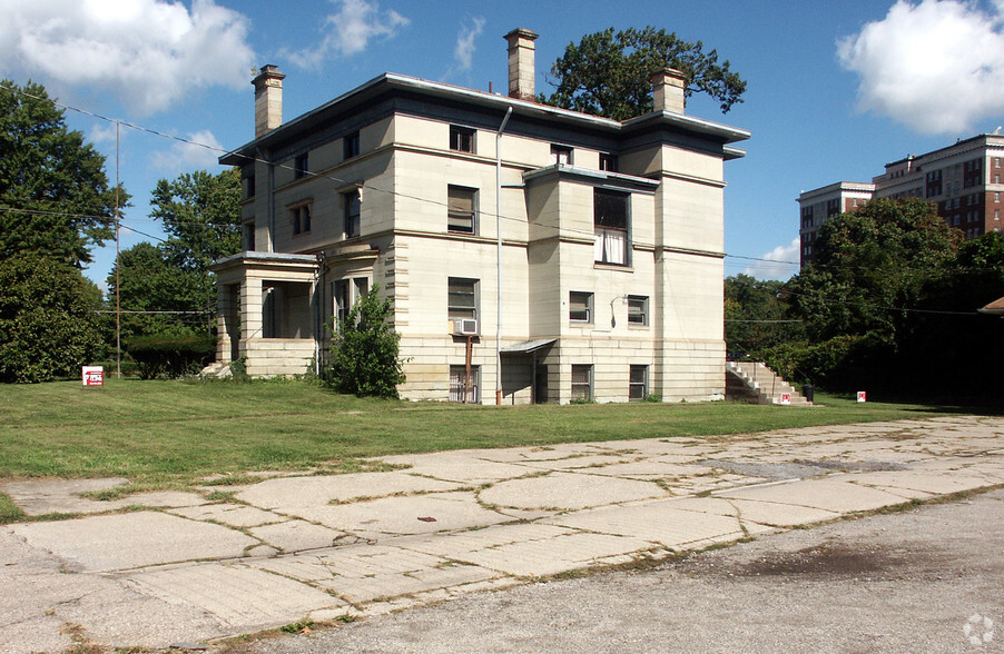 3800 Reading Rd, Cincinnati, OH for sale - Primary Photo - Image 1 of 1