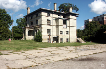 3800 Reading Rd, Cincinnati, OH for sale Primary Photo- Image 1 of 1