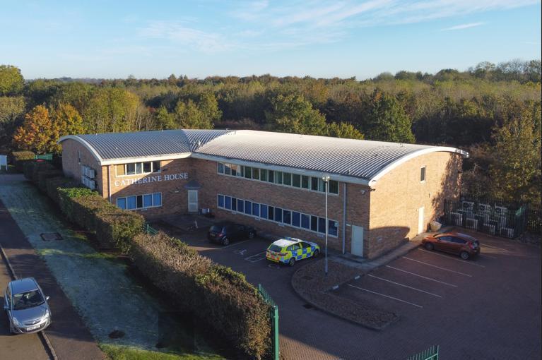 Harborough Rd, Brixworth to rent Building Photo- Image 1 of 8