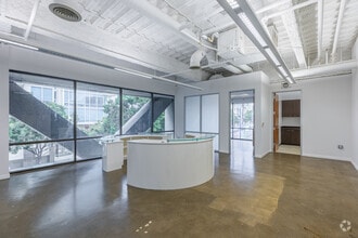 925 B St, San Diego, CA to rent Interior Photo- Image 1 of 7