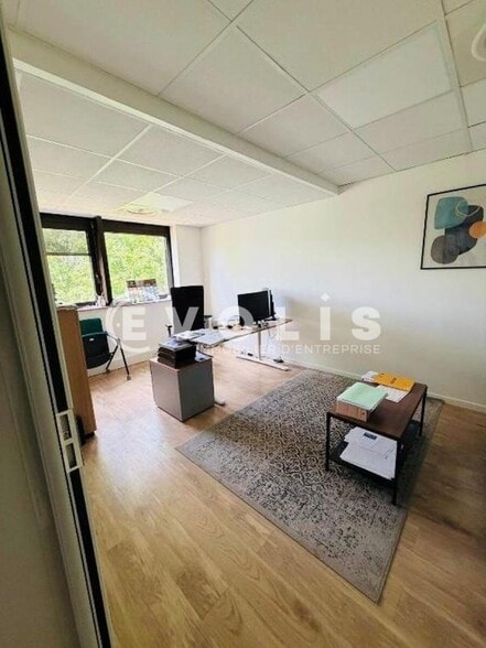 1 Boulevard De La Malvoisine, Lognes to rent - Interior Photo - Image 3 of 14