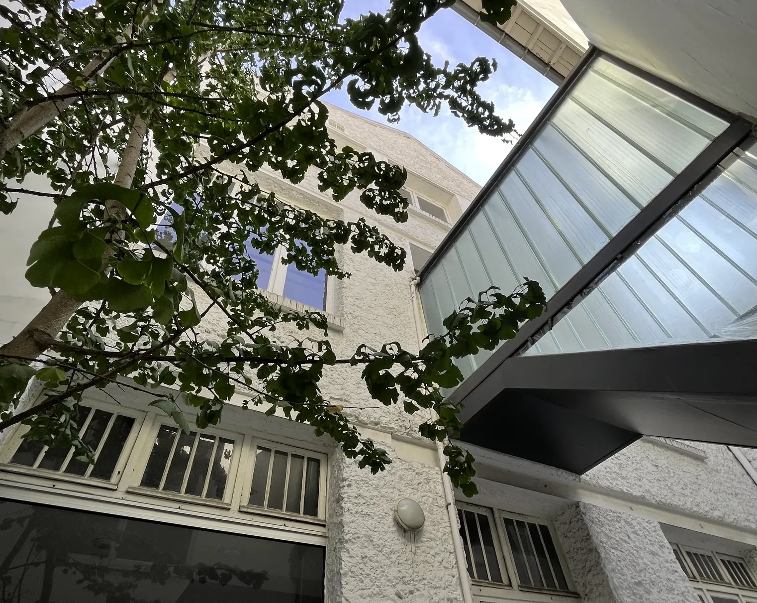 47 Rue Louise Michel, Levallois-Perret to rent Building Photo- Image 1 of 14