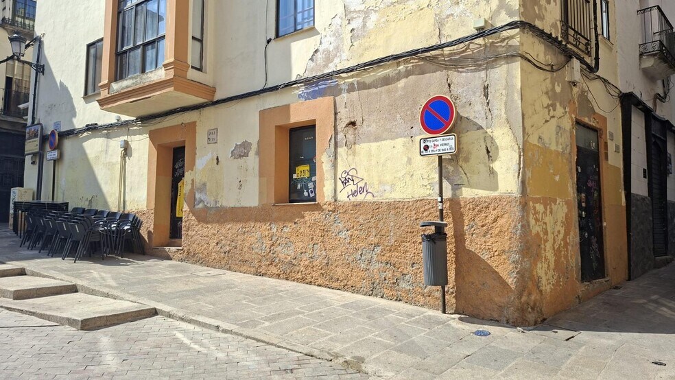 Retail in Cáceres, Cáceres for sale - Building Photo - Image 3 of 16