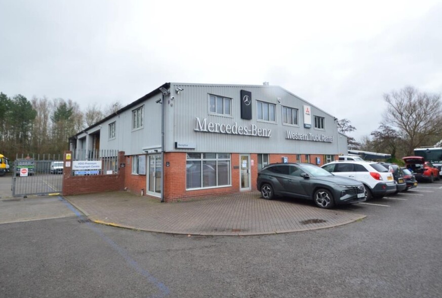 Gratton Way, Barnstaple for rent - Primary Photo - Image 1 of 4