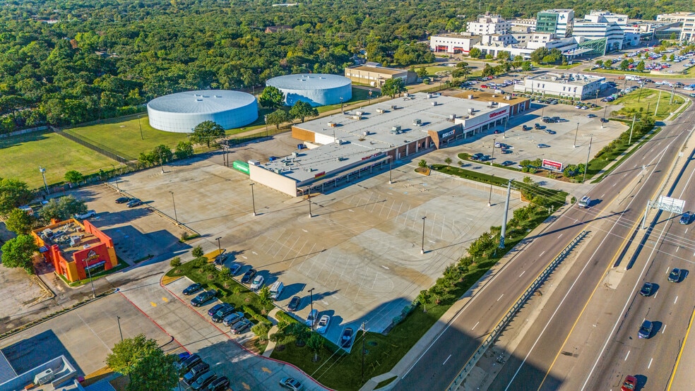 930-1000 W Airport Fwy, Irving, TX for sale - Building Photo - Image 3 of 17