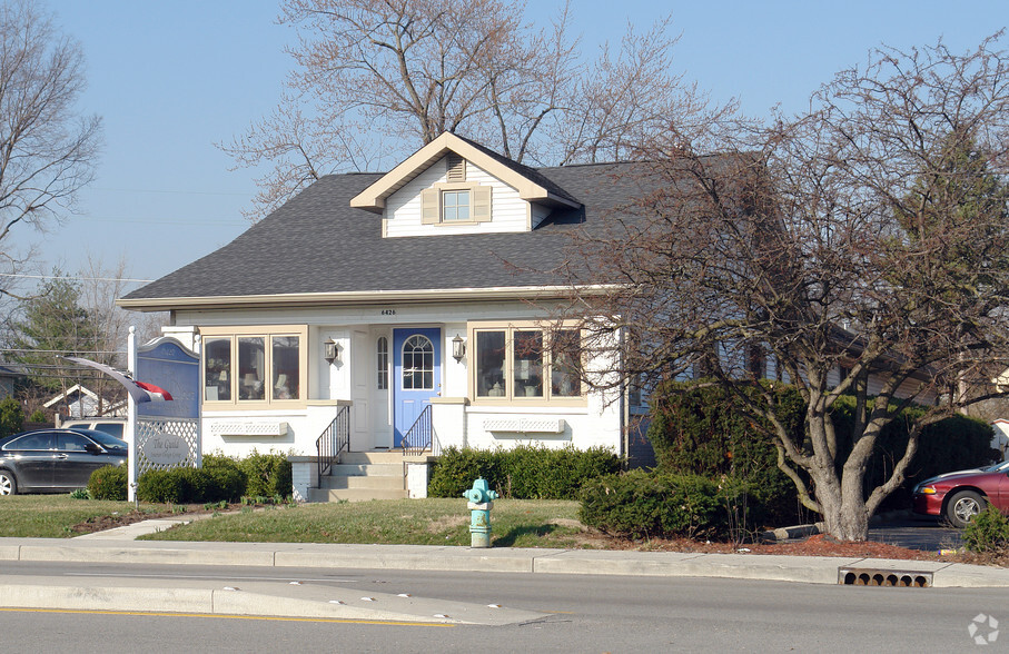 6426 N College Ave, Indianapolis, IN for rent - Building Photo - Image 2 of 5